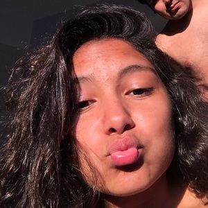 Meet your Posher, Alexia